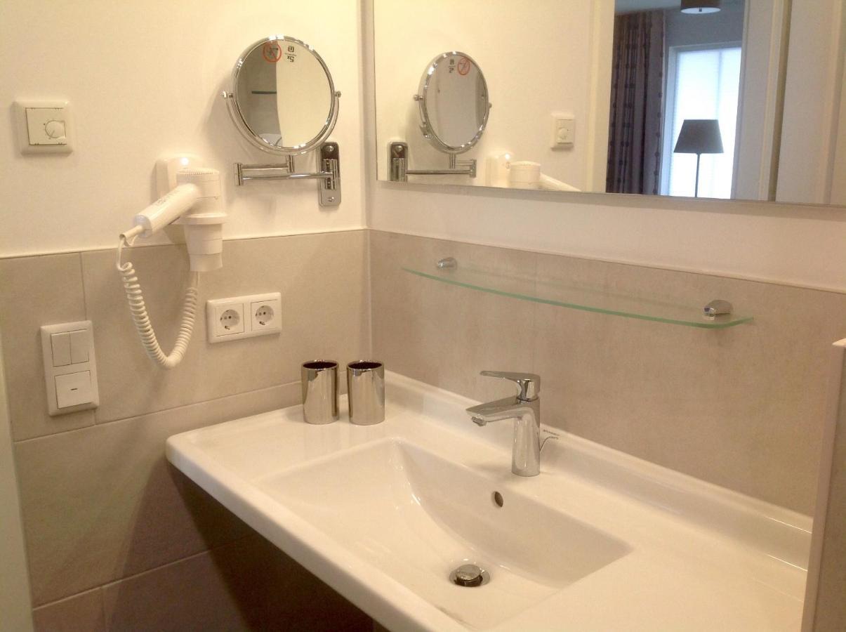 Sunny Suite 14 - Elegantes Hotelapartment Mit Grossartigem Pool-Wellnessbereich Direkt Am Meer In Ruhiger Lage - Perfekt Fuer Mensch Und Tier Börgerende-Rethwisch エクステリア 写真