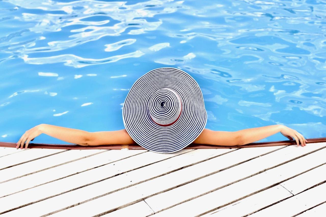 Sunny Suite 14 - Elegantes Hotelapartment Mit Grossartigem Pool-Wellnessbereich Direkt Am Meer In Ruhiger Lage - Perfekt Fuer Mensch Und Tier Börgerende-Rethwisch エクステリア 写真